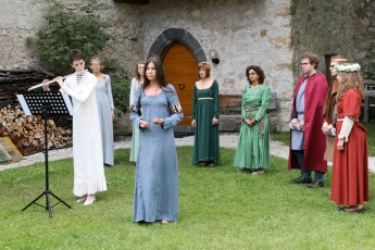 Nel castello delle leggende Lia culturala Fanes f 2014